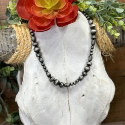 Amarillo Short Necklace