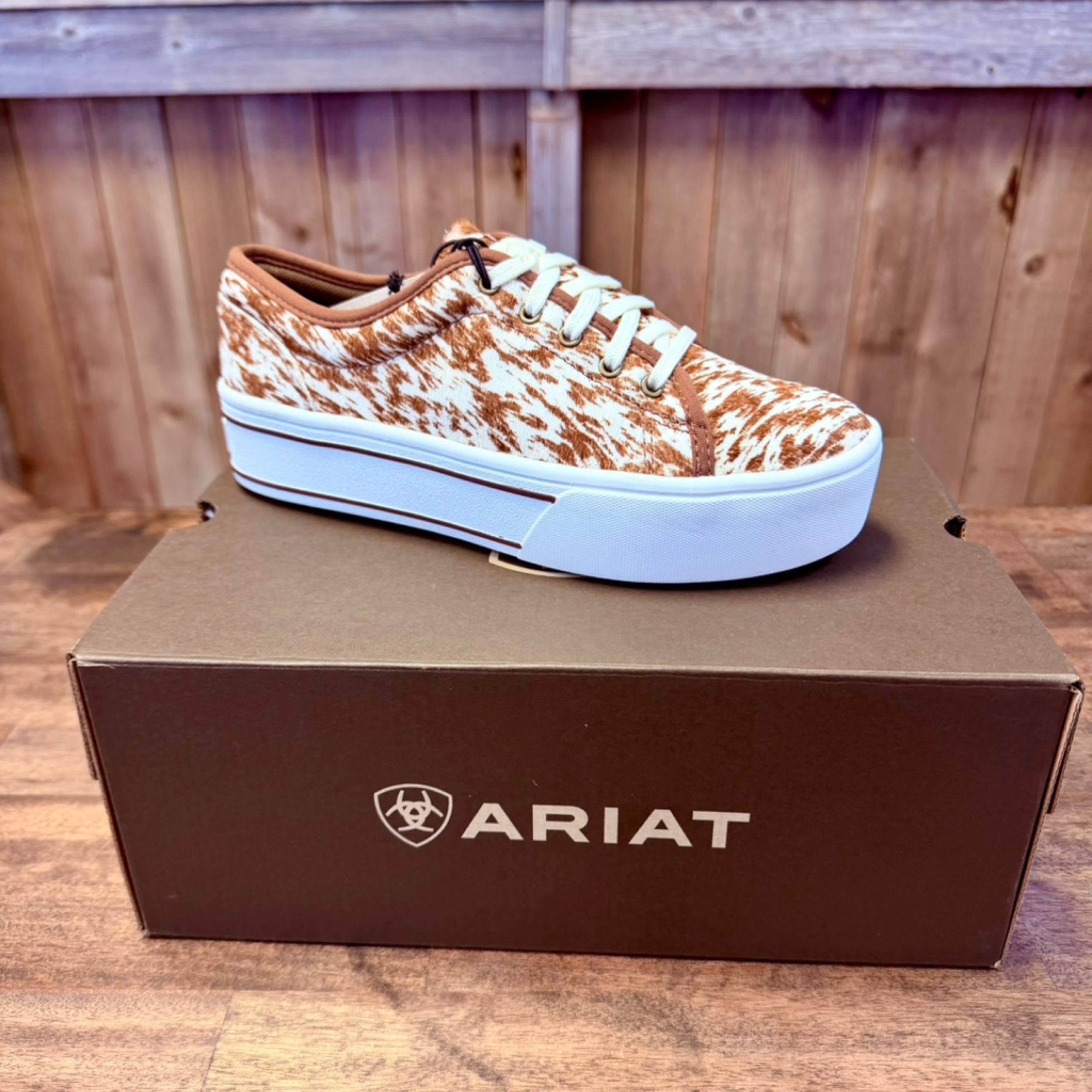 ARIAT Women's Skylar Speckled Cow Print Shoe